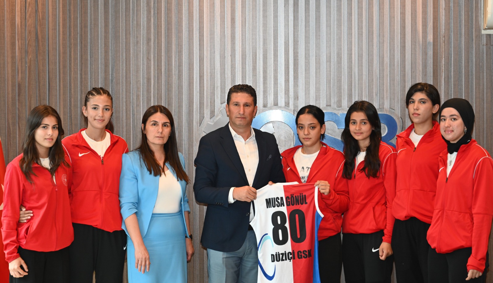 Osmaniye Organize Sanayi Bölgesi'ne Düziçi Gençlik Voleybol Takımından Ziyaret